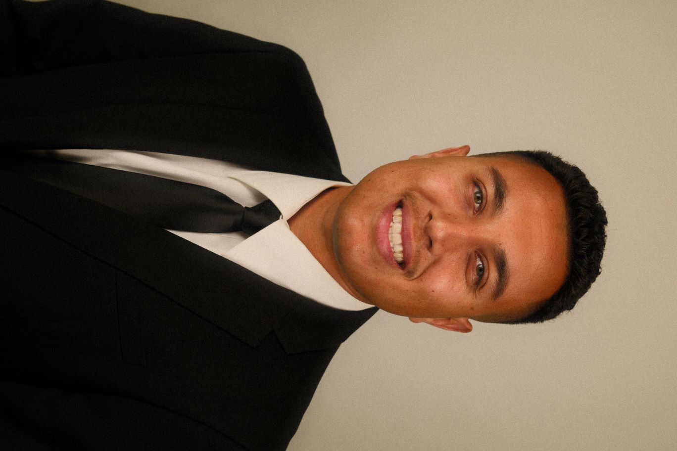 image of Christopher Medina agent