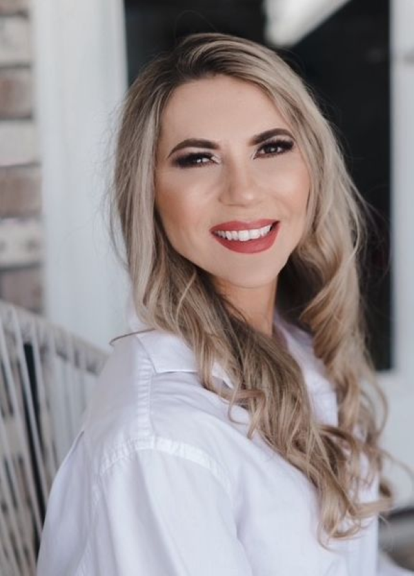image of Gislaine Della agent