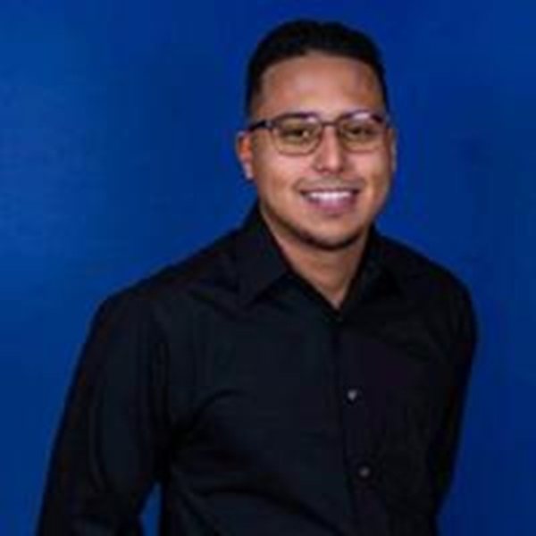 image of Robert Gomez agent