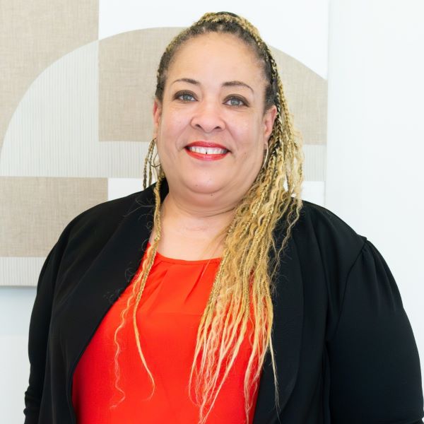 image of Courtney Cross agent