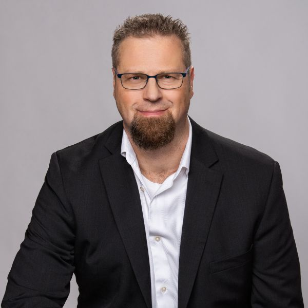 image of Steven Zin agent