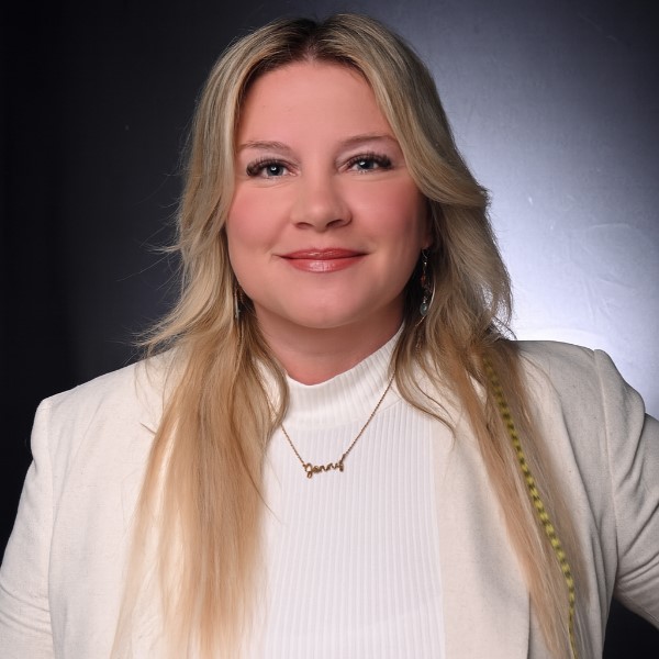 image of Jenny Steubing agent