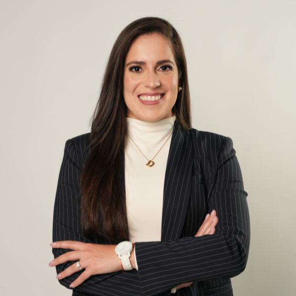image of Daniella Bustamante agent