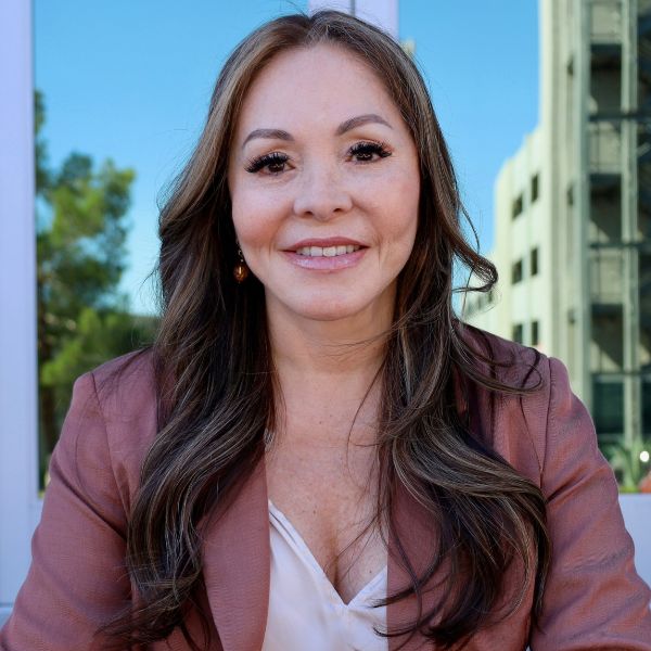 image of Jeny Retis agent