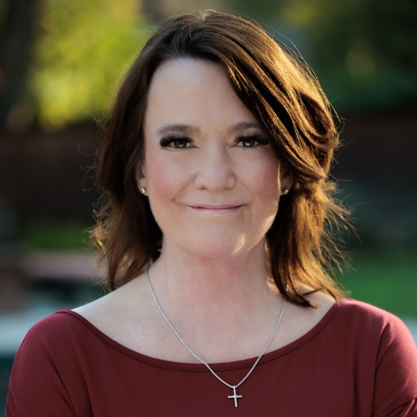 image of Lori Espinosa agent