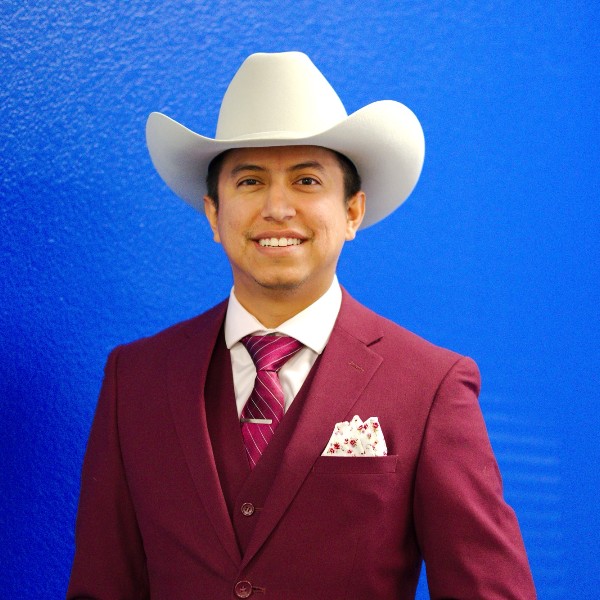 image of Adrian Amador agent