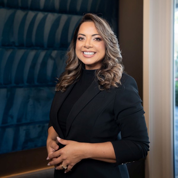 image of Rebeca Pinheiro agent