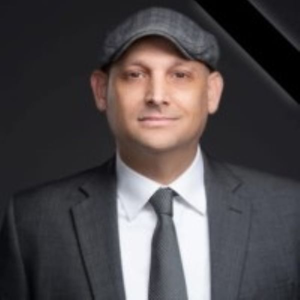 image of Nicholas Varga agent