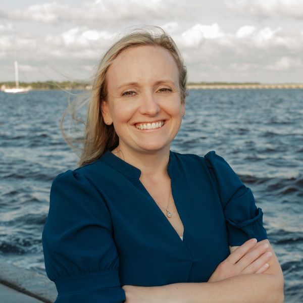 image of Sara Hopson agent