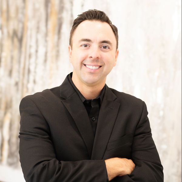 image of Mike Carlucci agent