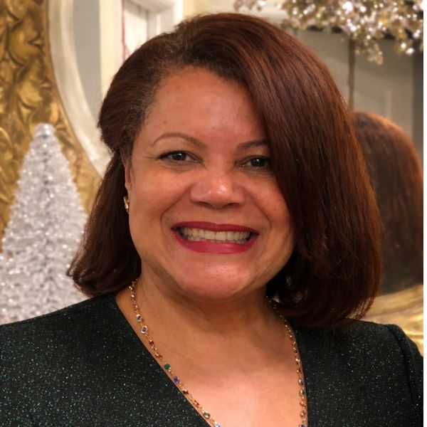 image of Ana DeLeon agent